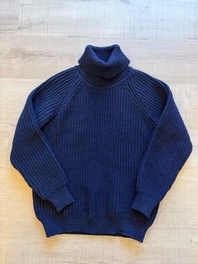 Aran Sweater Market 100% Wool Navy Blue Chunky Knit Sweater Women’s M Irish Made